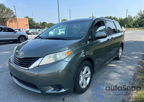 2012 Toyota Sienna Le from USA, damaged, VIN 5TDKK3DC8CS259121